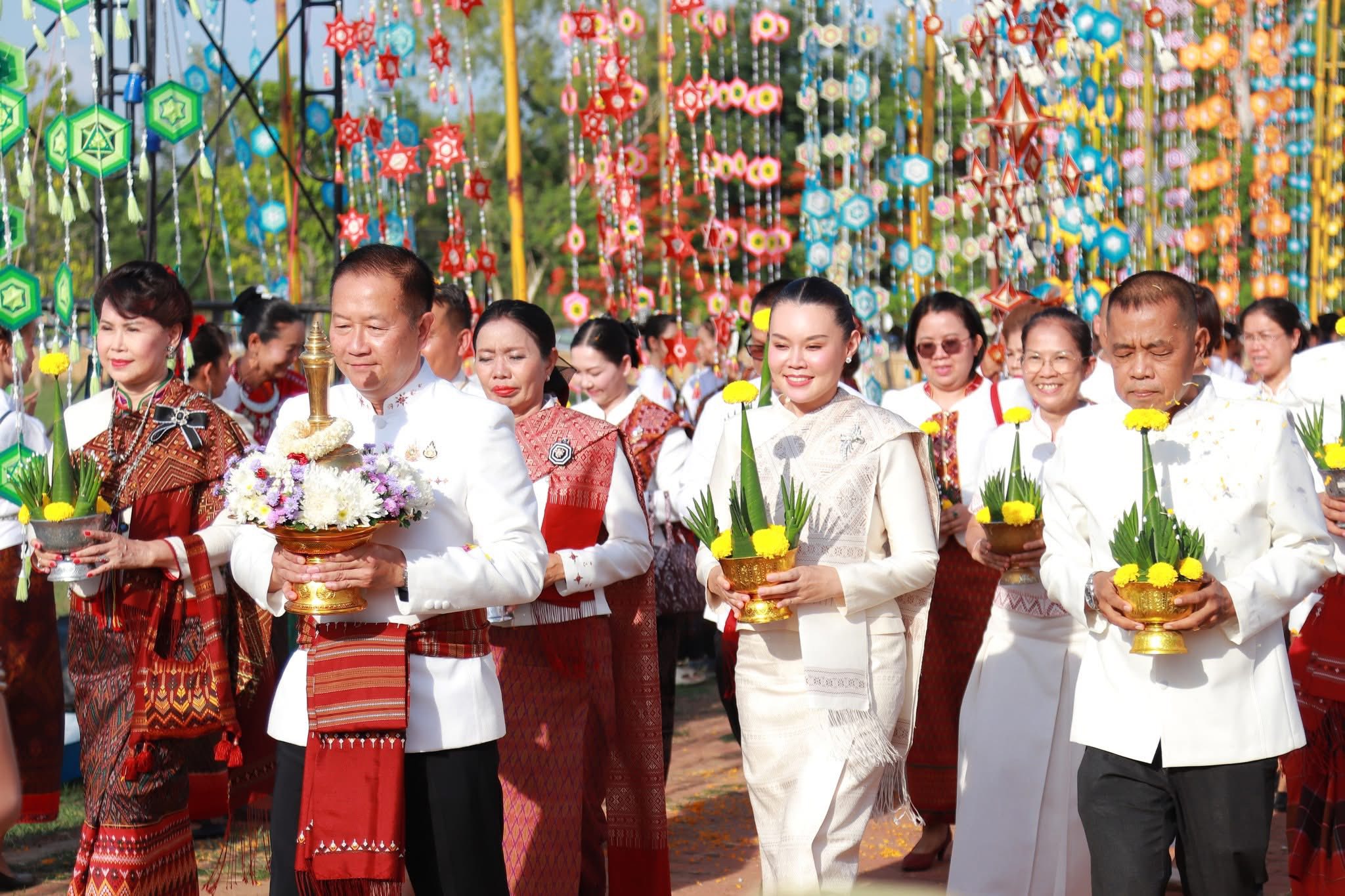 title - ส.ป.ก.กาฬสินธุ์ ร่วมพิธีเปิดงานเทศกาล “วิสาขปุณฺณมีปูชา” จังหวัดกาฬสินธุ์ ประจำปีงบประมาณ พ.ศ.2569